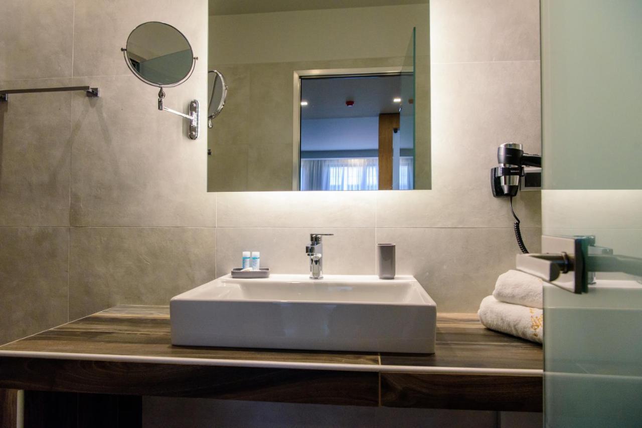 פיראוס Eva Apartments מראה חיצוני תמונה